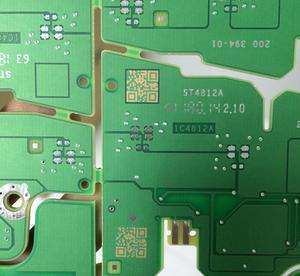 PCB電路板使用二維碼激光打標(biāo)機(jī)的效果