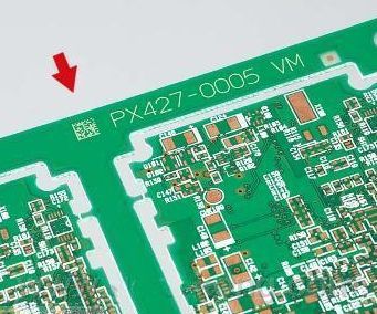 PCB電路板使用二維碼激光打標(biāo)機(jī)的效果